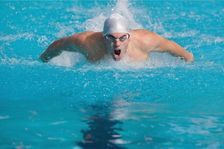 Private Swimming Leeson - Rocket Swim club in toronto