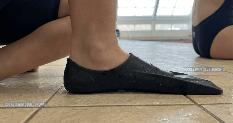 Correct training fin fit